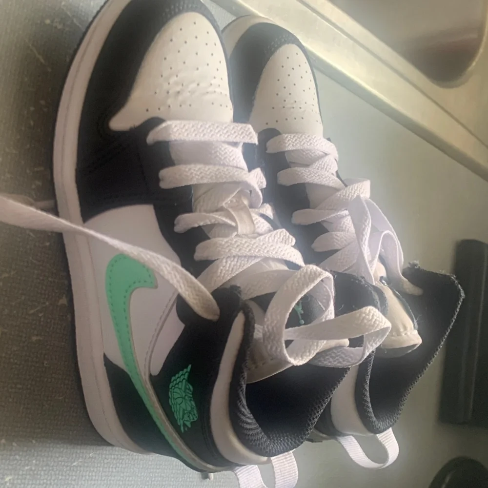 Jordan Kids' Sneakers in Black, White, and Mint in good condition $40 size12c - Picture 1 of 9